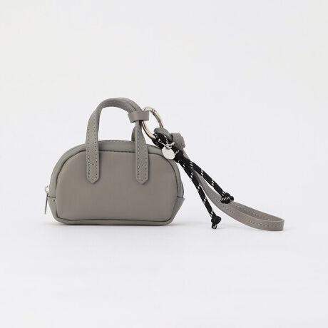 [^ԁF15-42AM22-205]sfUCtRT̃{XgobOiiԍ:15-40RK02-205jC[W~j{Xg^̃obN`[łB{XgobNƓfނgpĂA~j{XgȂ{ũobN`[łBobOɕtƂ́A߂̊vЂ̗ւɃ~j{XgʂĕtA߂̎ɂ̓O^̃JrigĊvЂ[vɂAobÕ^Cvɍ킹ĕty݂BsfށtviX[Xj X[XU[d\ʂɌ^NтȂ炩ȐGSñU[̑̂łBv͓VRfނ̂߁AG▀CɂĐF⏝Adꍇ܂̂łӂBx̒Ⴂʂ̗ǂƂŕۊǂĂB