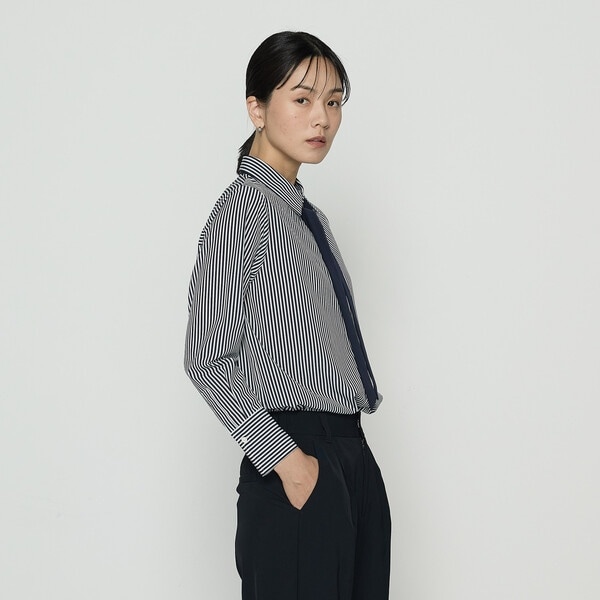 Sサイズ 〕 シャンブレースラブストレッチ シャツ | コムサ(COMME CA