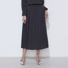 フィネスボイル プリーツスカート