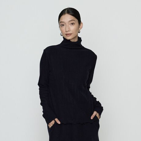 [^ԁF78-04EM07-205]sfUCt_炩Nъ̂ӂgjbgR[ŎdĂ^[glbÑJbg\[łB̂fނȂ̂ő̂̃CE炭Aƒ܂BsfށtjbgR[Ƃ̓R[fĈ悤ɎȂɂȂjbgnŁA\ʂɋNтAӂƂ_炩łBzEMEۉɗDAыʂɂȂɂA􂢉\̂ꂩ̋G߂ɑ劈̂𗧂fނłBs@tƒŎ􂢂ł܂E͋ɒZԂōsAI͂ɕ\ʂ𒲂ĕĂBACۂ́AKĕzĂB