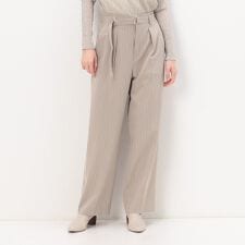 K.T キヨコ タカセ(K.T KIYOKO TAKASE)のストレッチストライプ タックワイドパンツ