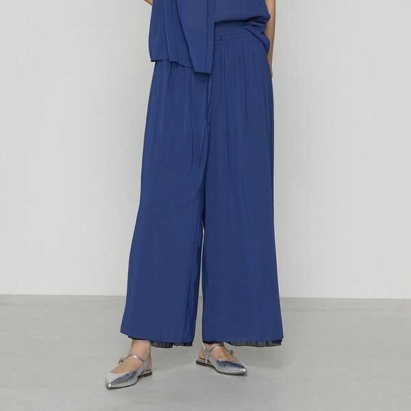 バックサテンジョーゼット クロップドワイドパンツ | K.T キヨコ