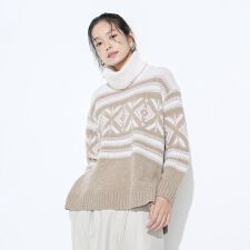 ジャカード編み スヌード付きニットプルオーバー