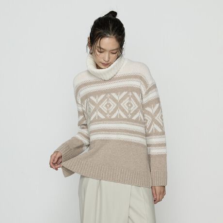 [^ԁF76-46IM07-205]sfUCtkmfBbNRe|[ɃAWXk[htN[lbNvI[o[łB҂݂̃AtK҂ݕ̖Ԗڂ\ȂAƃ{[_[gݍ킹_ȃplɕ\Ă܂BՂƂʊ̂VGbg̃A[z[Ƒ͑傫ȂTCWOŃR[g𒅂Ă܂B񂵂₷N[lbNŁAIt^[g̃Xk[h킹Ɩh͂tF~jȕ͋CɂȂ܂Bsfށt_炩yE[100fނƎɊۂ݂LA҂ݕ̓ʉo₷E[iC̎̑gݍ킹łB[Q[Wjbgł邾ydグĂ܂Bs@tł̎􂢂\ŁAy􂢂ĂB^u[͎gpȂłB