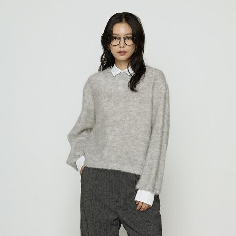 [^ԁF01-01EM07-205]sfUCtApJvI[o[ƃVcC[h悤ȃvI[o[ŁAVĉƊƃW[W[̃bNXoXǂgݍ킹ꒅłBOԂ̘egɊۂ݂RN[VGbgŁAO㍷ő̌^Jo[҂ł܂B̃MU[ŉ؂₩vXĂ܂B݂ƃJtX͎O\3WAYdlŁASĎOƃVvȃvI[o[ƂĂy݂܂Bt݂͂莝̃ACeƍ킹ĂpłAi̒Ȃ̕ƍL܂Bݕtł̒ṕAt݌둤̋XibvgɕtĂ璅pAʂĂOXibvAtg{^ĂBJtXɂ͍EE悤LER̃^OtĂ܂BsfށtwA[ȕ\ʊȂGƔy₩̍ND]KTIWiW[W[NFςčēołB_炩Ȉۂ̃gbvCgO[ƁAnCO[hȃgbv`R[̓FWJłB̒тŏ_炩ȃApJ\ʂɎgƂŁAӂƏ_炩Ȃ킢͋CȂAy₩Ȃ̂ɃO[h܂BpC҂݂EɈ̕҂݋@gpĂ܂B]̕҂݋@ł̓pCAĕ҂ނƂłȕłApCi\ʁjƓViʁj݂ɕ҂߂悤ɉƂŁA]ƔׂĔ̔Ă܂BVRApĴߑ̕ῶ܂A|GXeɂ邱ƂŎ􂢎̐@ωقƂǂȂC[W[PAfނłBBYim{sj̃nCNIeBȃW[W[łB