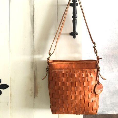 カウレザーメッシュショルダーバッグ | ズッケロフィラート(Zucchero  