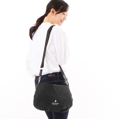 [^:061603150]LANVINɂāAĩL[[hłuh[vvfUC|Cgɑgݍ񂾃V[YłBTCh̏ݍ񂾃h[vsKȃV̕\AŜ₩ȃVGbgɕωĂ܂BiCnɂ40̎Ȃ{fBOĂ̂ŁA_炩ŏ炵ۂ̃iCACeɂȂĂ܂B{fBOHiȂމHjɂāA1ԔyȂȂ̂ŋGߊȂʔNłg܂Btg|Cg̃S}[NTPUƂSƃvX`bN̍fނŌgуP[XɂgĂ̂łłĂ܂BTPÚAɒԂ炳ƌoNŕϐF\܂̂łӂBiCV_[Rɂ͓F̐D蕿\ŃuhSD荞݂ȂA_炩dオɂȂĂ܂BoRNV@LANVIN COLLECTION@}VEGhEîCɓo^ēׂ݌ɂ킸ȎAN[|Z[̊JnȂǂm点܂BЂo^肢܂BuĥCɓo^ViēׂȂǂm点܂BЂo^肢܂B