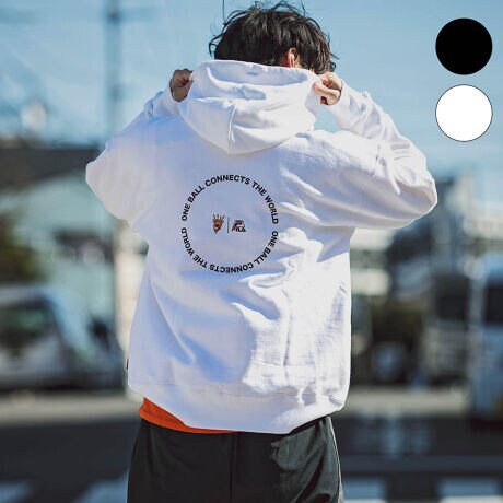 FILA HERITAGE(フィラヘリテージ)FILA × BUG!?ロゴプルパーカー 