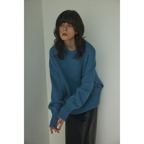 [^ԁF070GA770-0420]oversize knit pullover(I[o[TCYjbgvI[o[)yfUCEX^COz2022Nɑoversize knit pullover(I[o[TCYjbgvI[o[)NoBlCr[ƃx[WWEBƂȂ܂B100ŁAE[قǃEH[͂Ȃ̂ł茩AՂƐgƂI[o[TCYVGbgBVvȃfUCȂ̂ŁAY߂ȃ{gAfjȂǕL{gƑǂłBRbgfނł͂̂ŒԒ邨߃ACełByfށzRbg̃[gpAƂ̂jbgB\ʂ̔G̓TƂĂ܂B􂢉\ƂȂ܂BFȂ򊴁FȂ݁F聡LkF₠聡nFȂBê̓TvƂȂĂAƂ͎኱قȂꍇ܂̂łB