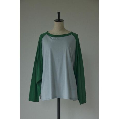 [^ԁF070HA080-1261]raglan sleeves over tops(OX[uI[o[gbvX)yfUCEX^COẑ_炩fނɁAăJWAȃfUC𗎂Ƃ݂ꖇBGǂASnɂfނgpĂ܂ByfށzהԎ̖ȂnCQ[W̓VŌyD҂݂낷ƂŁAɗDĂ܂B܂HɂGA[ȕɎdグ܂BF聡򊴁FȂ݁F聡LkF聡nFȂƖ̊֌WɂAۂFČꍇ܂B܂p\REX}[gtHȂǂ̊ɂA኱iƉ摜̃J[قȂꍇ܂̂łBBê̓TvƂȂĂAƂ͎኱قȂꍇ܂̂łB