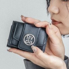 【WEB限定商品】GYDA (ジェイダ)GYDAサークルメタルロゴ コンパクトミニ財布 マイクロ財布
