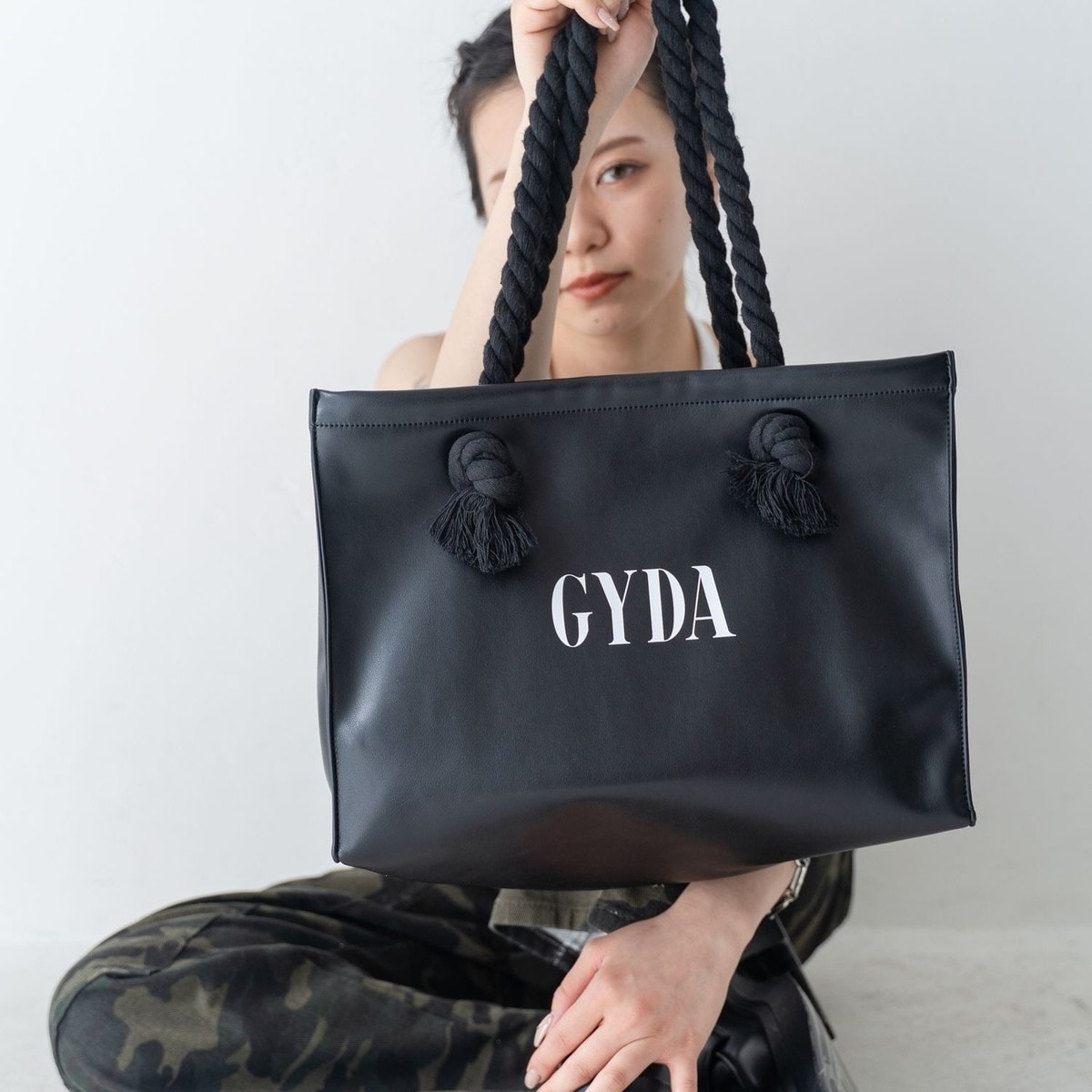 GYDA(ジェイダ) / ショッパー風フェイクレザートートバッグ A4対応 GY