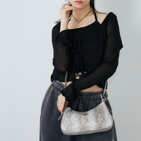 [^ԁFGY-B367]sV[YtPYTHON EMBOSS / pC\G{XpC\G{XSʂɎ{GbWfUC̐VV[YŜ̃N[Ȉۂɍ킹ےIȃS^FœꂵubNEGڃJ[̐[݂̂郌bhEO[J[̃~bNX3FWJsit{fBCYɌĂ鏭ۂ݂ттfBe[̃nhobOBYY2KȌڂ̃nhobO͌|߁BV_[̒킴ƒ鎖ōۂvXĂ܂Bt@Xi[̈ɖ{̂Ɠfނgp[vt鎖ŊyɊJ߂鎖\łBۂ̂pC\~jTCYɂ鎖ŋۂ^߂AR[fBl[g̃ANZgƂĂg܂BsuhtGYDA / WFC_- L.A CASUAL -CLA̋CC[WBIi炵̂̃CIoAVvȃACeVGbgF⏬ŃGbWBɃX^COBJWAŐFĈIi̎q̃X^CĂ܂sXybNtJ@Ft@Xi[JdlFt[|Pbg~1stitۑ