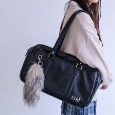 GYDA(ジェイダ)ファーチャーム付き合皮スクールボストン GY-B411