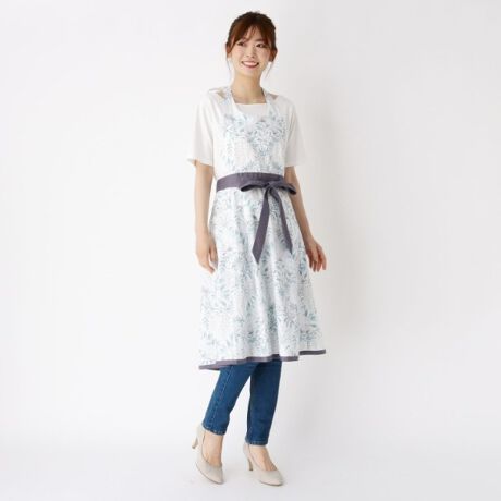 パルテール柄 エプロン ローラ アシュレイ Laura Ashley N ファッション通販 マルイウェブチャネル