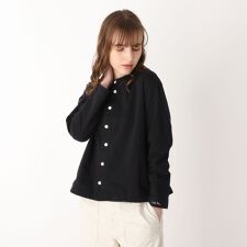 ロゴ刺繍入りバンドカラーシャツ