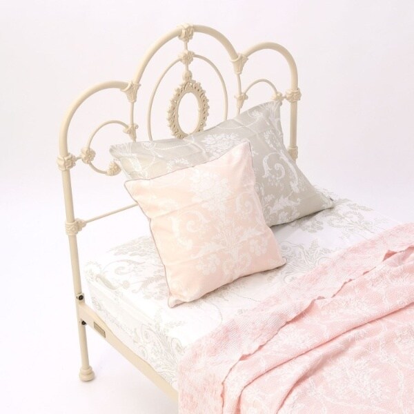 ローラアシュレイ   エリン柄  クッション ローラアシュレイ エリン柄 クッション クッション 座布団 ローラ