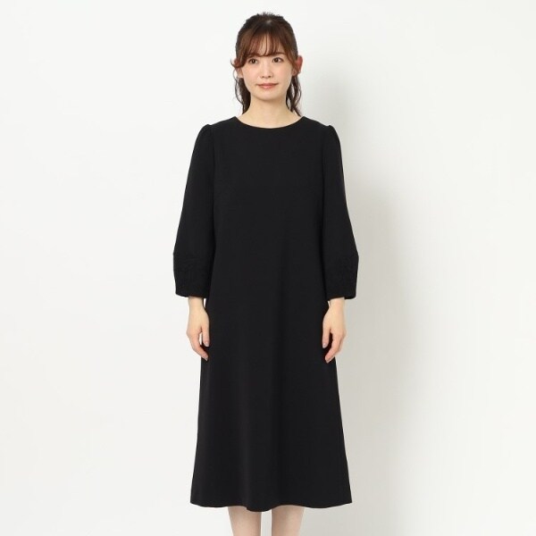 ローラアシュレイシルクワンピース長袖 Laura Ashley（ローラ アシュレイ）の通販 | レディースのワンピース