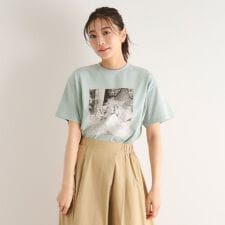 【STORY掲載！一部店舗限定カラーあり大人気！日本製Laura Ashley ヒストリーフォト】ガール フォトTシャツ
