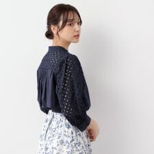 【人気デザイン！コットン100％／袖レース／羽織りに使える】コットンブラウス