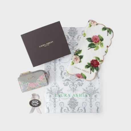 [^ԁFN9911997]yWEBzICXgA̓ʂȃZbgiłBL[P[Xƃ^InJ`MtgpϔɂꂽMtgɂ߂̃ZbgiłBbsOނĂ܂ByL[P[XztF~jŉȁum[\bv u[v̎gpA؂₩ŃGKgȃL[P[XłBL[tbN4AΑɂ̓X}[gL[Ȃǂ̂ɓK傫߃OĂ܂Bt@Xi[t̃RCP[XƗɂ̓`PbgȂǂ|PbgĂ܂By^InJ`zóuJ~[v̕vg^InJ`łBlɃXJbvhJ{܂Aʂȃ^InJ`͑蕨ɂœKȈꖇłBn̓pC̐[JbgV[OHłȂ߂炩ȔGɎdグ܂BfUC̓AfP[gȕނgpĂ܂Bgp̍ہACȂŉB܂AȂŉBydlzEL[P[XFK~1 t[|Pbg~1Ɩ̊֌WɂAۂFČꍇ܂B܂Ap\REX}[gtHȂǂ̊ɂA኱iƉ摜̃J[قȂꍇ܂B