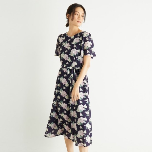 タグ付き新品❣️ローラアッシュレイ　フローラルプリント Aライン　ワンピース LAURA ASHLEY（ローラアシュレイ）ショルダーフリルAライン
