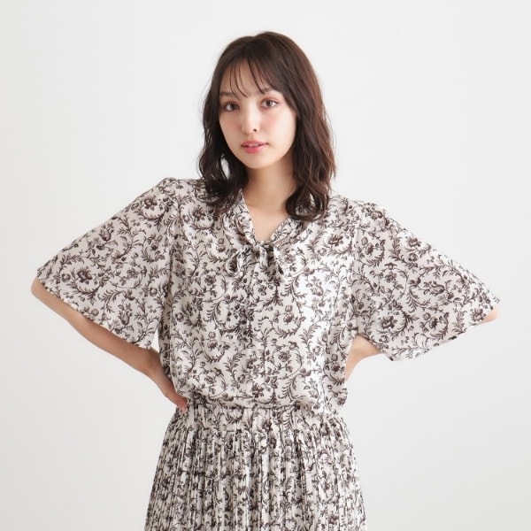 美品/ローラアシュレイ LAURA ASHLEY ブラウス シフォン 小さいサイズ 表記 7号 S 相当 古着 黒 ブラック レディース 春 夏 トップス 半袖 楽天市場】美品【中古】ローラアシュレイ LAURA ASHLEY ブラウス