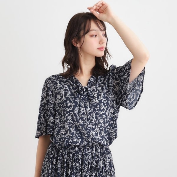 ローラ アシュレイ(LAURA ASHLEY) レディース ブラウス の一覧