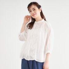 ローラ アシュレイ(LAURA ASHLEY)の【七分袖／洗える／インド刺繍／羽織に使える】レーヨン混ブラウス