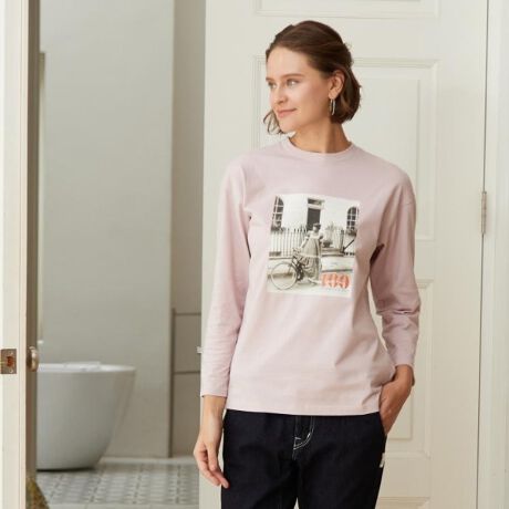 [^ԁFN9981455][ AVCa100NLOʌ̃tHgTVcłBtHgTVc̑ނƂȂʐ^́A2009NɃCMXŏołꂽA[AVC̗jfUCԂuLAURA  ASHLEYv ̖{̃Jo[Ŏgpꂽʐ^g܂BTVc͐ĝ̃CEȂ߂̃VGbgBńApłAڋl܂芴邵肵100̓VngpB{Ɩ̊֌WɂAۂFČꍇ܂B܂Ap\REX}[gtHȂǂ̊ɂA኱iƉ摜̃J[قȂꍇ܂B