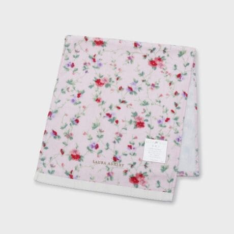 [^ԁFN9941290]yvCI[z1987NɔꂽvCI[vǵA1990N㔼΂܂ŔɐlC܂BgC^[Arj[ǎA^CAfR[VJ[hȂǁA܂܂ȃCeAiɍ̗p܂BvCI[ɂ́ALтt̊Ԃɍ炫ւԂ̂ڂ݂`Ă܂BʂɊÔQgp炩ȔG̃tFCX^IłBw͐߂ŐDANZgɂĂ܂BƖ̊֌WɂAۂFČꍇ܂B܂Ap\REX}[gtHȂǂ̊ɂA኱iƉ摜̃J[قȂꍇ܂B