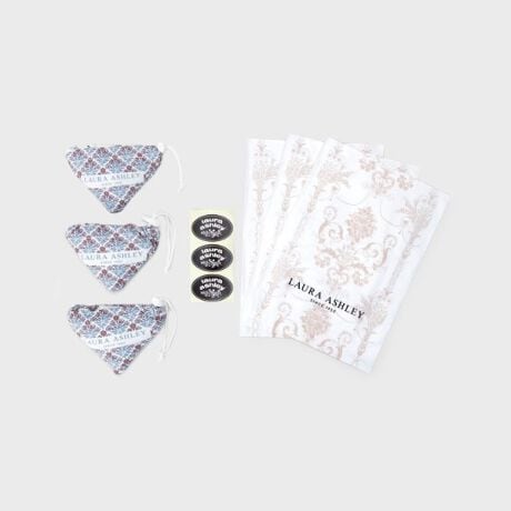 [^ԁFN9911420]yWEBzzMtgɂ҂IbsOp̃Mtg܂ƃV[ZbgɂȂpbJug[gobO3ZbgłBgȂƂ̓RpNgɂŎ[ł̂Ŗ΂̒ɓĎ̂ɂ֗łB3ɂȂĂ܂B̂zMtgłpӂꂽɂ߂łByAf[zi192jVNiQ̉Ԃ`[tɂAf[́Au[ƃO[̃Of[ViőlۂC[WłBy[NtB[h {Y^CxCzi163jMK`FbÑ{̃[NtB[h {ỸvgƁA@ׂȗtwiɍ炫ւԁX`CxCłBy_fCIzi193j_fCI̓[ AVC̃A[JCuABe[WC[WɃCXpCAꂽfUCB^CXȂ̃vǵA^||̌sƗtlĕ\Ă܂ByeBEF͑_@ׂȐFŁAẻԑ􉽊wIȃ_C`̃p^[Ŗɕ`ꂽӂvgłBbsO͂qlgł肢܂BydlzE|PbgȂEA4t@C[Ɩ̊֌WɂAۂFČꍇ܂B܂Ap\REX}[gtHȂǂ̊ɂA኱iƉ摜̃J[قȂꍇ܂Bd:40g