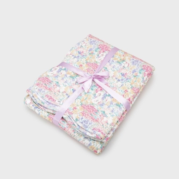 大人気！ローラアシュレイ風キルトマルチカバー200×250cm ローラアシュレイ風キルトマルチカバー200×250cm ローラアシュレイ風