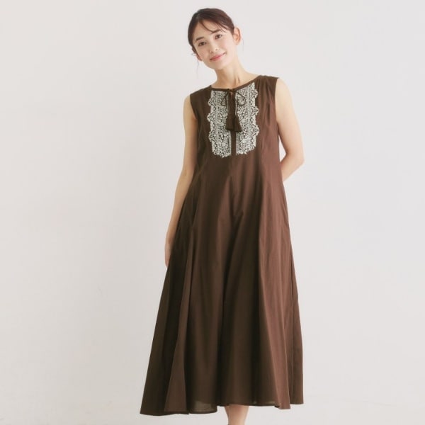 ★ ごまちゃん様　ローラアシュレイロングワンピース❤︎美シルエドット❤︎XL〜XXL ローラ アシュレイ(LAURA ASHLEY) レディース ワンピース の一覧