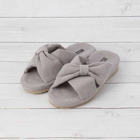 [^ԁF41072552]yfUCzDFŁAiȃfUC̒ʔNXbpVoBb̃{lۂ͋CőlqɊ΂fUCB܂\[ŗDSnŁAŷŌy₩ɗƂł܂BCɂȂACe͂Cɓo^߁Iiy[Wɂwn[g}[NxNbNĊȒPɒǉł܂Bl݌ɏ󋵂ȂǐV}KɂĂm点I}Cy[W炨CɓACëꗗ`FbNł܂IƖ̊֌WɂAۂFČꍇ܂B܂Ap\REX}[gtHȂǂ̊ɂA኱iƉ摜̃J[قȂꍇ܂B