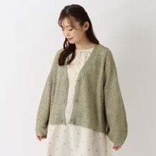 透かし 柄編みカーディガン