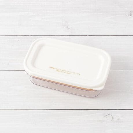 [^ԁF41034965]yfUCzŝ̃o^[́AA~tB݂₷ȂȂꂢɎgȂ̂łBuJbgłႤo^[P[XvV[YȂAMbƈꉟŖ5gɃJbgłÂ܂ܗ①ɂɃXgbNł܂B{íA₷L̔Ău150go^[vJbgۂɁA5gɐ؂悤݌v܂Bi150g̃o^[CŎgɂ߂łB]iƓ؂ɃJbĝŁAn₷g₷IP[X́A^łȂ200go^[܂܂Bi200go^[̏ꍇA6.7gɃJbg܂jۑP[X̓o^[_ɂt^^CvłBH@F~ dqWF~CɂȂACe͂Cɓo^߁Iiy[Wɂwn[g}[NxNbNĊȒPɒǉł܂Bl݌ɏ󋵂ȂǐV}KɂĂm点I}Cy[W炨CɓACëꗗ`FbNł܂IƖ̊֌WɂAۂFČꍇ܂B܂Ap\REX}[gtHȂǂ̊ɂA኱iƉ摜̃J[قȂꍇ܂B