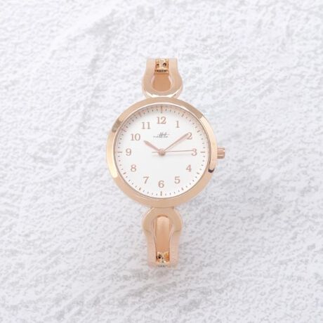 [^ԁF41024649]yfUCzȒPɕtoOEHb`B_炩XvOł₷ĊO₷AANZT[ołɂ܂BP[XTCYF30mmP[X݁F8mmohaF45~54mmdF33.8gƖ̊֌WɂAۂFČꍇ܂B܂Ap\REX}[gtHȂǂ̊ɂA኱iƉ摜̃J[قȂꍇ܂B