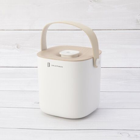 [^ԁF41074744]yfUCzۂ݂̂{bNXfUCƁAVʂɔzAȖؖڕڂ䂭[dBU[nht̂߁A̎^т֗łBCeAɓޖؖڕB̂ؖڕŁACeAɓރfUĆB^тɕ֗ȃnhBȃU[nh́A600mleʂ̃^N̋E^юɂ֗B֗ȊԌ^][h𓋍ځBA[hɉAԊuŉ^]E~JԂԌ^][h𓋍ځBxɍ킹Ďg܂Bd DC5V 1A^Ne 600ml 35ml/hi}15mljA A^]F30ml/hAԌ^]F15ml/h^C}[ I[gItij A^]F4ԁAԌ^]F8ԁ@\ Ԍ^][hKʐ p[\iA}Ή  sCɂȂACe͂Cɓo^߁Iiy[Wɂwn[g}[NxNbNĊȒPɒǉł܂Bl݌ɏ󋵂ȂǐV}KɂĂm点I}Cy[W炨CɓACëꗗ`FbNł܂IƖ̊֌WɂAۂFČꍇ܂B܂Ap\REX}[gtHȂǂ̊ɂA኱iƉ摜̃J[قȂꍇ܂B