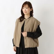 ショート丈ノーカラーベスト