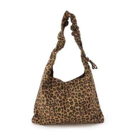 [^ԁF41014682]yfUCzyʂA4TCY[\ŉוɂd󂵂܂BV_[̓hXgdlȂ̂ŐL΂ăV_[obOƂĎgpł܂BWJŃVvȃfUC_ȃfUC܂ŁÃX^Cɍ킹đIׂ邽߁At@bVACeƂĂDGłBCɂȂACe͂Cɓo^߁Iiy[Wɂwn[g}[NxNbNĊȒPɒǉł܂Bl݌ɏ󋵂ȂǐV}KɂĂm点I}Cy[W炨CɓACëꗗ`FbNł܂IƖ̊֌WɂAۂFČꍇ܂B܂Ap\REX}[gtHȂǂ̊ɂA኱iƉ摜̃J[قȂꍇ܂Bd:155g