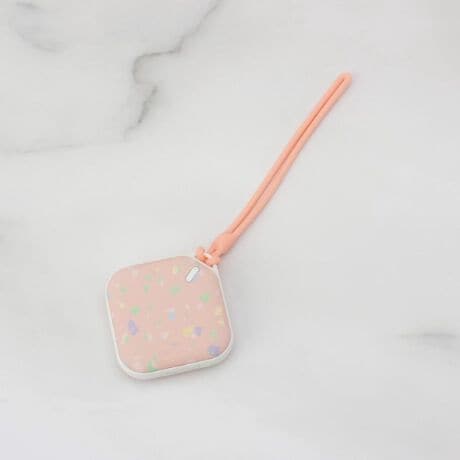 [^ԁF41044850]yfUCz1̏[dŖ40悻3ԈȏێAJCƂĂ͐\̖\BdāAɒg܂鑬g|CgłB₷ۂ݂̂VFCvGSn̂}bgdグB ]ʈɂfUCŃMtgłB dʁF64g{̕\ʉxF42dF`E|}[~dr 3.7V 2000mAh[dԁF3ԘAgpԁFJC/3`4 Cg/14 JC+Cg/3`4ԃCgFLEDtiF[dpUSBP[uAXgbvCɂȂACe͂Cɓo^߁Iiy[Wɂwn[g}[NxNbNĊȒPɒǉł܂Bl݌ɏ󋵂ȂǐV}KɂĂm点I}Cy[W炨CɓACëꗗ`FbNł܂IƖ̊֌WɂAۂFČꍇ܂B܂Ap\REX}[gtHȂǂ̊ɂA኱iƉ摜̃J[قȂꍇ܂B