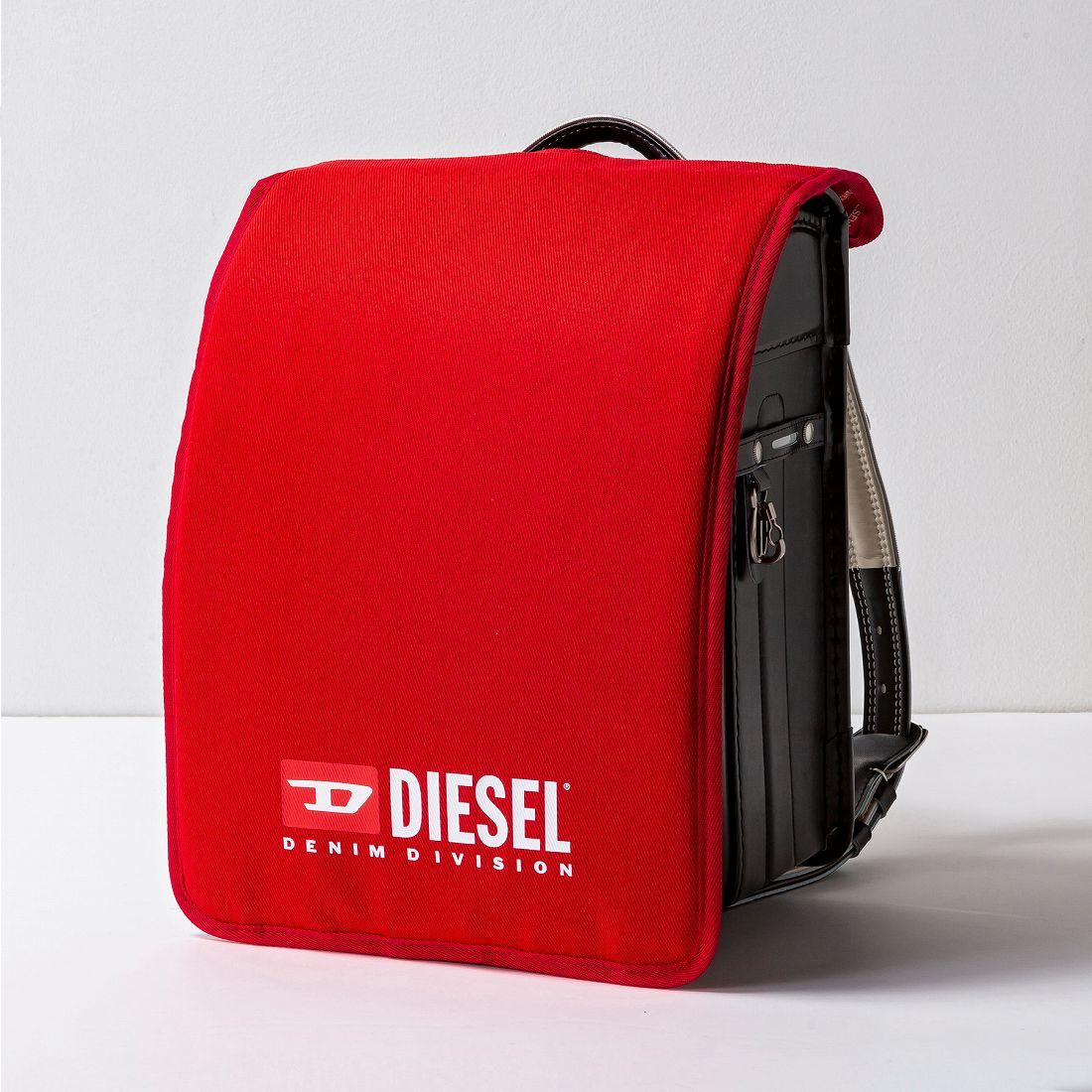 DIESEL(ディーゼル)ランドセルカバーロゴタイプ | ディーゼル(DIESEL