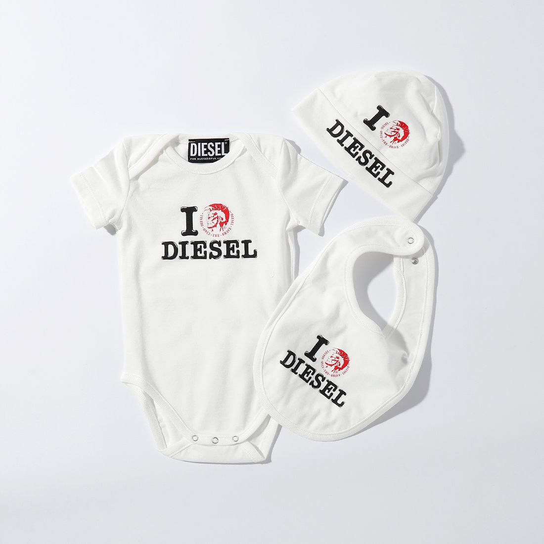 DIESEL(ディーゼル)Baby ベビーギフトセット スタイ/ロンパース/帽子 ...