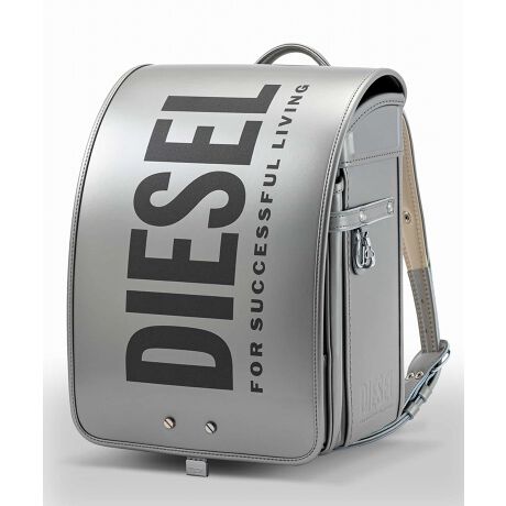 [^:DISR-24014]|ICpNg铹łPtN^[dl傫咣S̓tN^[vgiˎdlj{AfUCłȂSɂzBJɂ͊ȒPEyʂȃ}OlbgzbNuFIDLOCKv̗pA[̋@\ƃfUCDIESEL炵hZByfUCڍׁzsԂSʂɋPtN^[StSԂ̃CgȂǂɔ˂邽߁A铹łSłBsIWimOԂtԂɂ̓N[ȃmg[̃mOSvgBs̃St@Xi[p[ctŐV̓Sp[ct@Xi[ɂ߂܂BsS}[N{Jt@Xi[̑Oi|Pbgtɕ֗ȃEh^̗J|Pbgɂ̓S}[NhJBsTCh̃G{XStTCh̉ɃG{Xł肰ȂDIESELSBy@\ڍׁzsA4tbgt@CΉ̎[́tA4tbgt@CɏołAƂ̎[́BeʃL[u^A}`TCY12.5cmswJFECOwJt̂ɃtBbgAוĂy闧̌xg\̃ECOwJBxg͕Еw₷\ɁBs⋭iOjFptK[ht\̃ptK[h⋭ŁAoꎞɃ_[W󂯂₷J̕⋭sA6NԔ`L[vBsˑfށFO/xgɓځtԂ̃CgȂǂɔ˂锽ˍނAO߁AxgɓځBZȂǁAÂł̈ST|[gBsFIDLOCKOtԂɂ^O邾AʂグȂĂȒPɊJ\BsxgXChbNtxgʂ̃_}JEɓdlɂȂĂ邽߁Ǎ^Ǎ݂ɍ킹ătBbg₷Awۂɂ炭ɘrʂ܂Bsו܂łg₷tF[⎝^тɕ֗ȎtBxgDJFhƃuU[Ɏ肪L΂₷xgDJ𑕔Byiւ̎g݁zEϋvɗDꂽN[mfނƂč̗pBwĕɂ̓NbVlHvgpĂ܂By6NԏCۏؕtzꃉhZ̏Ⴕۂɂ́AɏCΉv܂B݂ophZpӁBԒБ̐ӔCɂ̏Ⴊꍇɂ͖CAȊȌꍇłALCk܂BATTENTIONiʐ^͂ł茻iČ悤ɐSĂ܂Ap̃j^[ɂ荷ق܂BTCYdȂǂɑ̌̍ꍇ܂Bi̎dlуfUC͉P̂߁A\ȂύXꍇ܂B