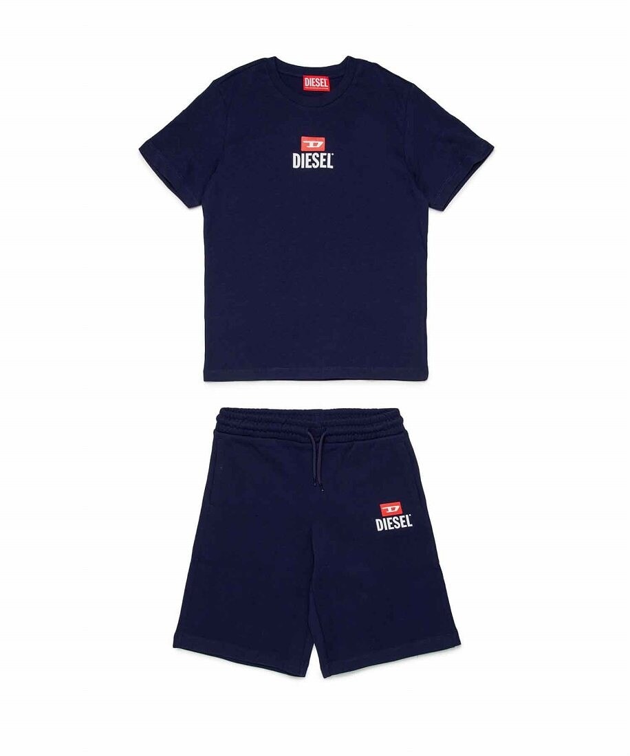 選ぶなら DIESEL ブランドロゴ半袖Tシャツショートパンツセットアップ トップス