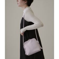 スクエアショルダーバッグ