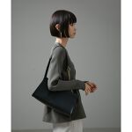2WAY】レザースクエアチェーンクラッチショルダーバッグ | サロン 