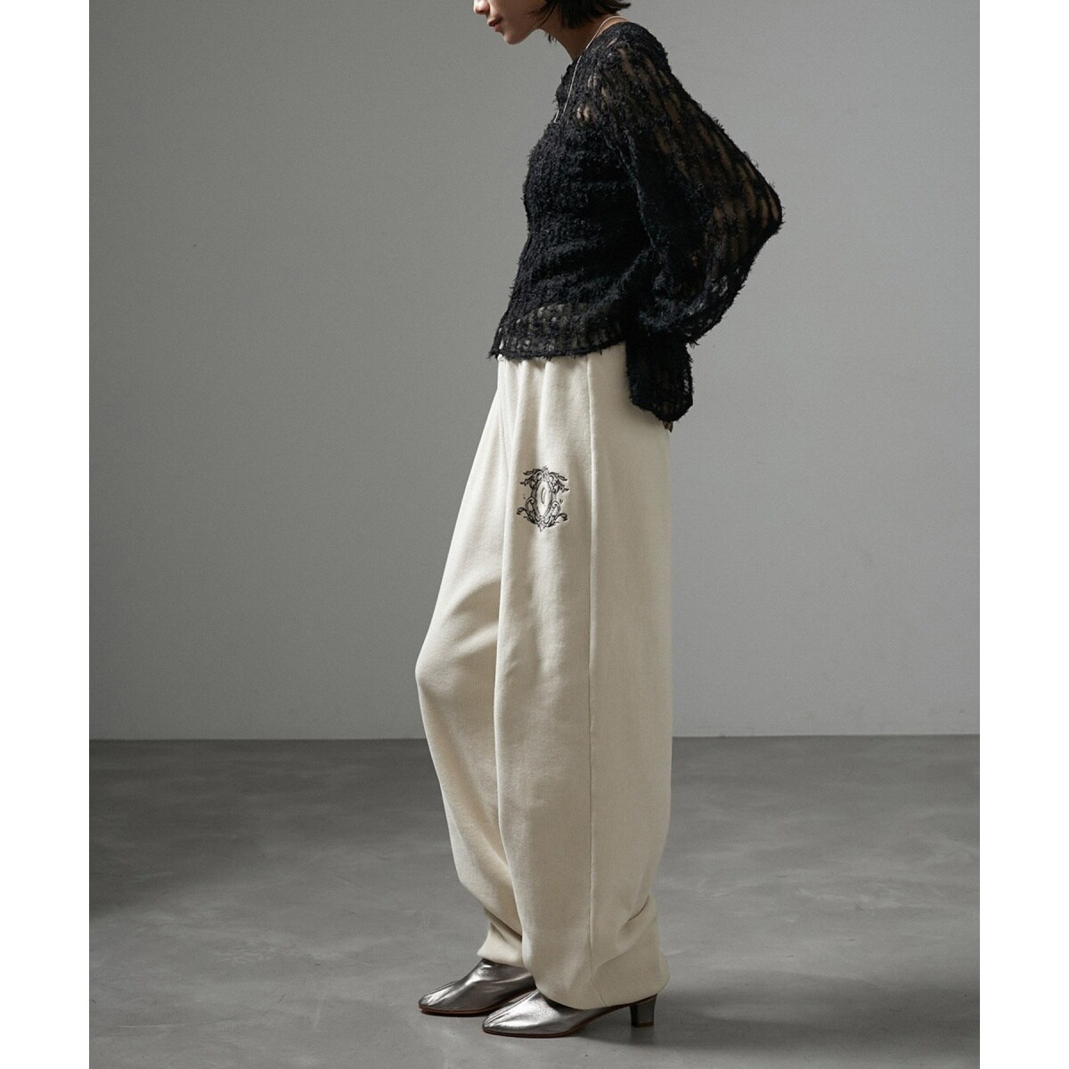 サロンアダムエロペ　エンブロイダリースウェットパンツ エンブロイダリースウェットパンツ-CreamyCotton /クリーミー
