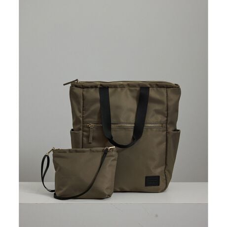 [^ԁFSDX05060]fUC/VGbgg[g^Cv2WAYłgpA~jV_[t̃iCbNB悢ĉiCfނƃS[hŁAlY߂ȃX^COɍ킹₷͋C֎dグ܂BPC₨ٓȂǂ]Tē悤Aƃ}`̂TCYłBʂ̖{̊O|Pbgɂ́AɓɃI[v|Pbg2t邱ƂŁA⃊bvȂǏ̐SȐ݌vɁBwʂ̊ђʃt@Xi[́AdԓȂǂłȒPɉוoł܂BPCp̔wʃ|Pbgɂ̓NbVނĂ̂ŁAPCP[XꂸɃm[gp\R^ubgtɓĂ܂Bt̃~jV_[̓VvȃfUCɎdグĂ̂ŁAbNƈꏏɂ͂񂨎莝̃obÔɂĂĂ킹₷ACeBzP[^CȂǕKi߂▭ȃTCYȂ̂ŁAƎoוɂ҂̃V_[obOłBfޕ\nɂ͒悭ĉiCcCfނgpAnɂ͔yʂȃ|GXefނgpBR[fBl[gVvIVȃfUCŃX^COI΂AjZbNX/jpłg܂Bd/ʋΒ/ItBXJWAɂEh|[`&GRobOt̃bN܂BiԍFSDX05050iFyWEBzEh|[`&GRobOtyAcbN[[[[[[[[[[|Pbg̐FO3(t@Xi[^Cv1ATCh2)A2i|Pbg^Cv1Aw1jPC|Pbg15C`܂ŉ\w̃t@Xi[͖{̓ƌqĂ܂Biʃ|Pbgł͂܂jA4[F\|VFbgobOtbNeʁF14.2LV_[obOeʁF1.5L[[[[[[[[[[